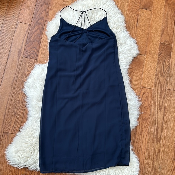 Dress - Picture 4 of 6